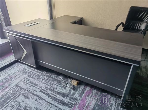 番禺二手办公家具市场**二手办公桌老板桌工位沙发茶几茶台会议桌文件柜